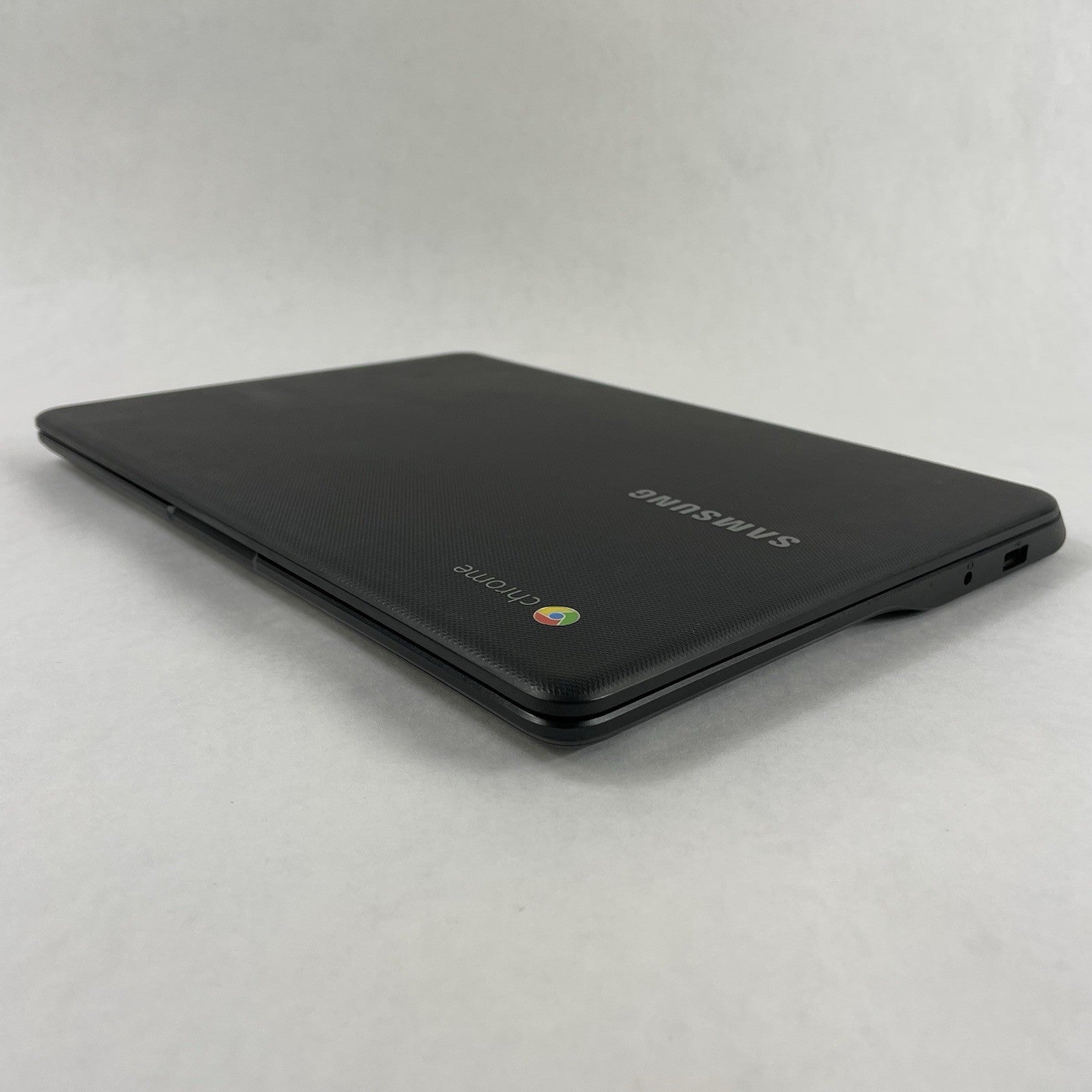 Samsung NoteBook 500C XE500C13 11.6" Celeron N3060 1.60 GHz 4 GB RAM 16 GB SSD9
