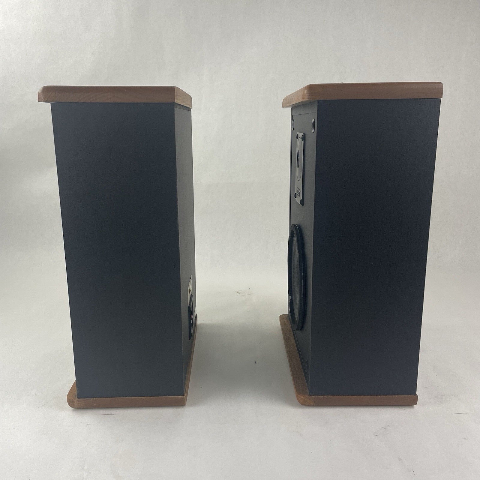 Baby Advent II Bookshelf Speakers Tested Pyle Woofers5