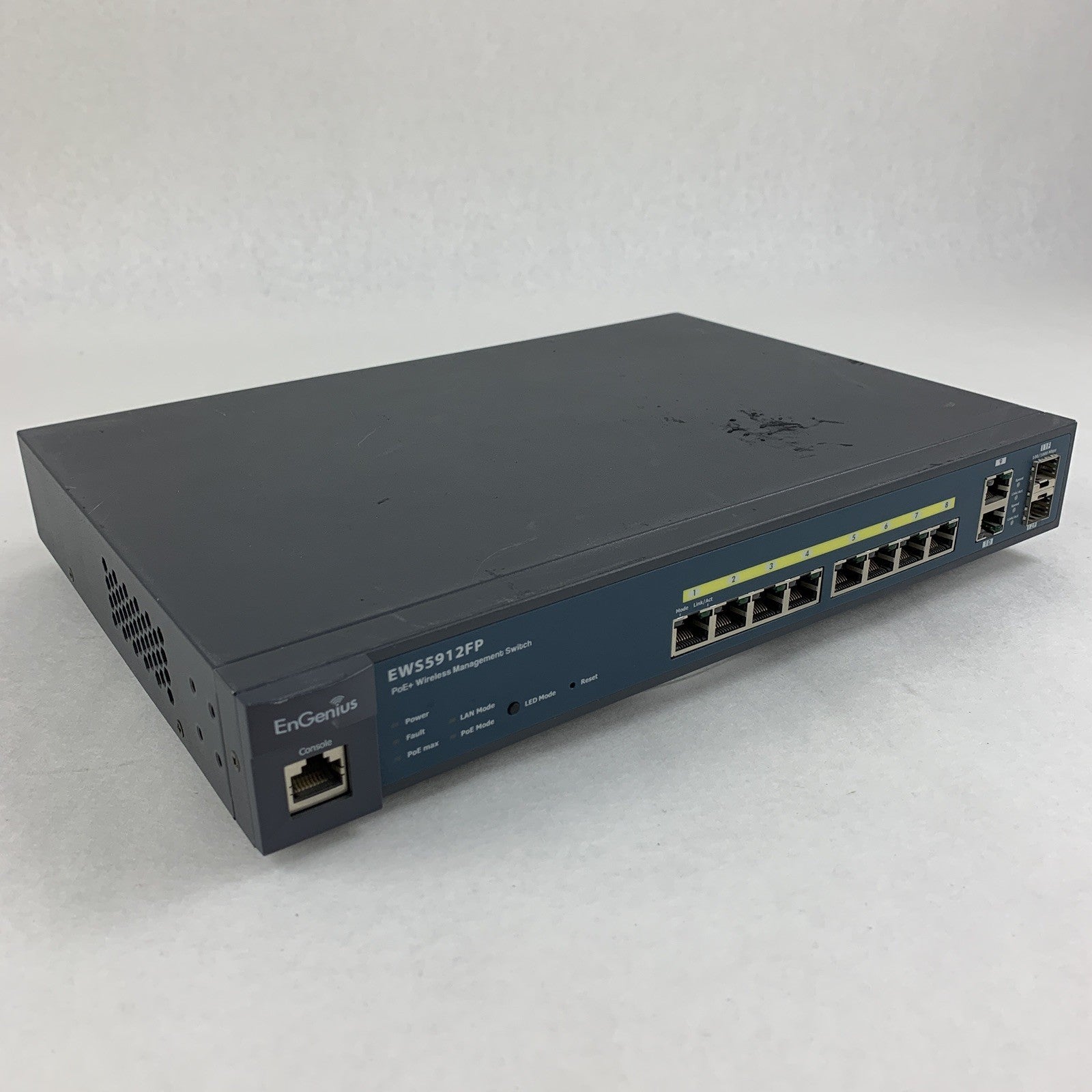 EnGenius EWS5912FP Network 8Port Gigabit Switch Tested Reset
