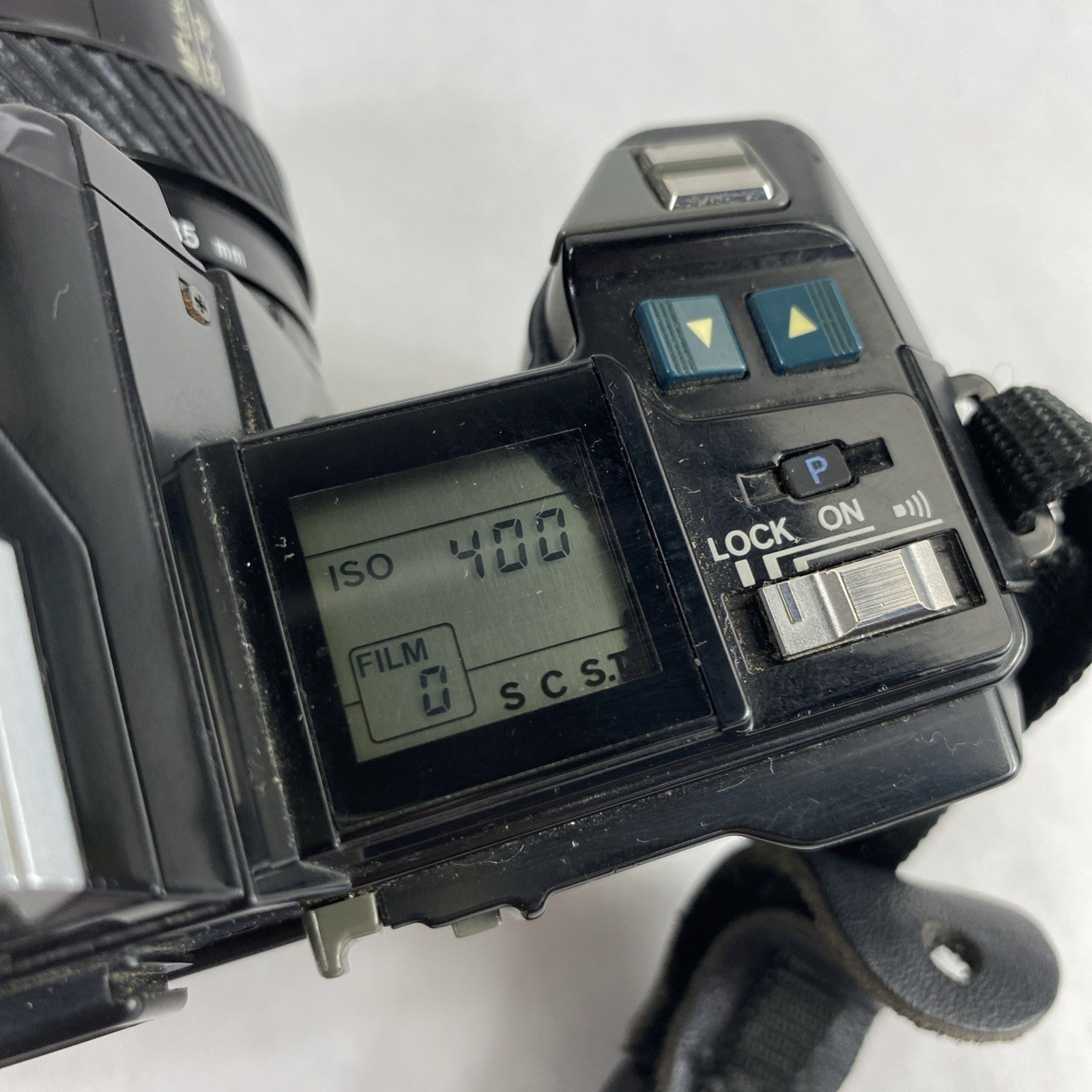 Minolta Maxxum 7000 AF SLR 35mm Film Camera With Extra Lens and Flash Attachment18