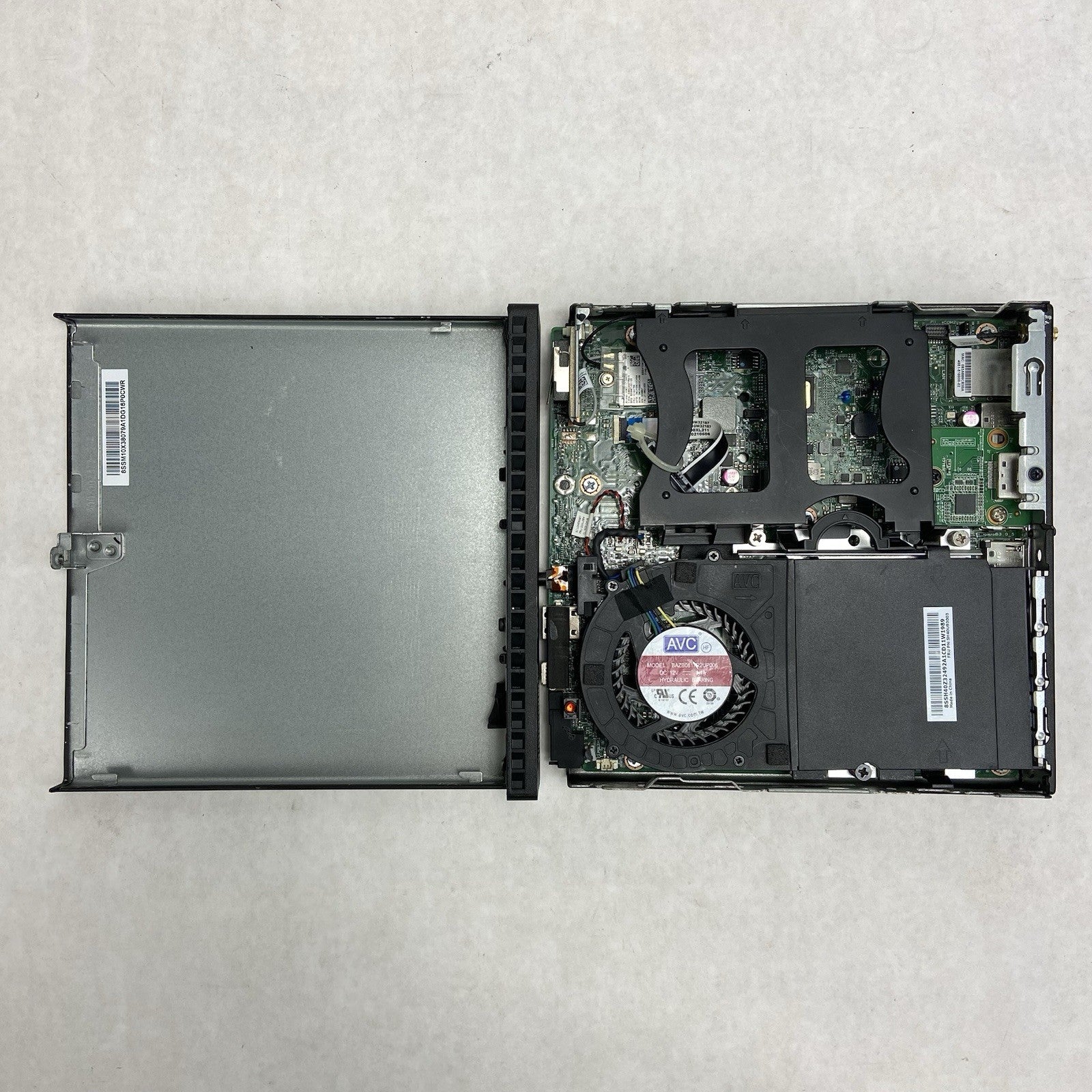 Lenovo ThinkCentre M75Q Gen 2 Micro AMD Ryzen 5 Pro 4650GE 3.3GHz 8GB RAM NoHDD8