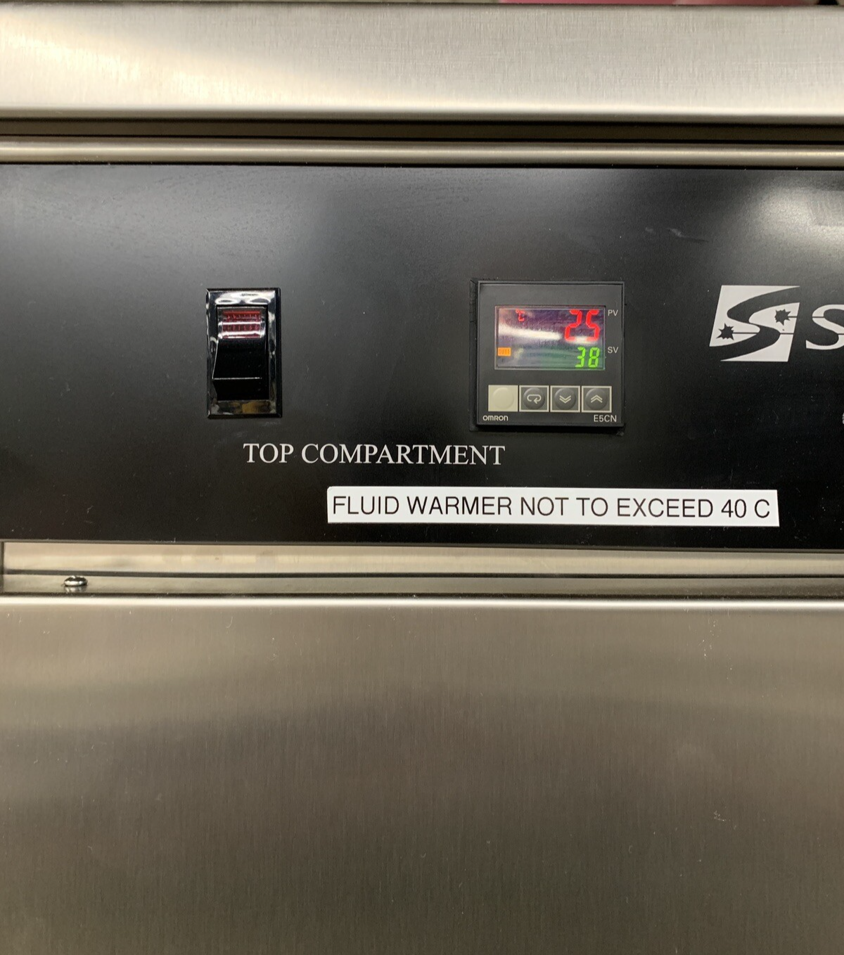 Skytron SS2207N Warming Cabinet Job #NB88-2 Powers and Warms