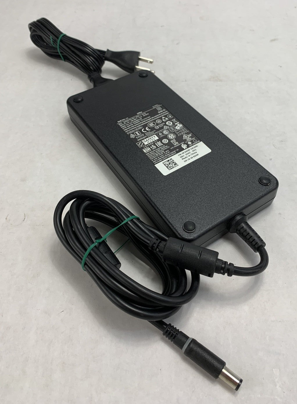 Dell GA240PE1-00 19.5V 12.3A 240W AC Adapter Power Supply0