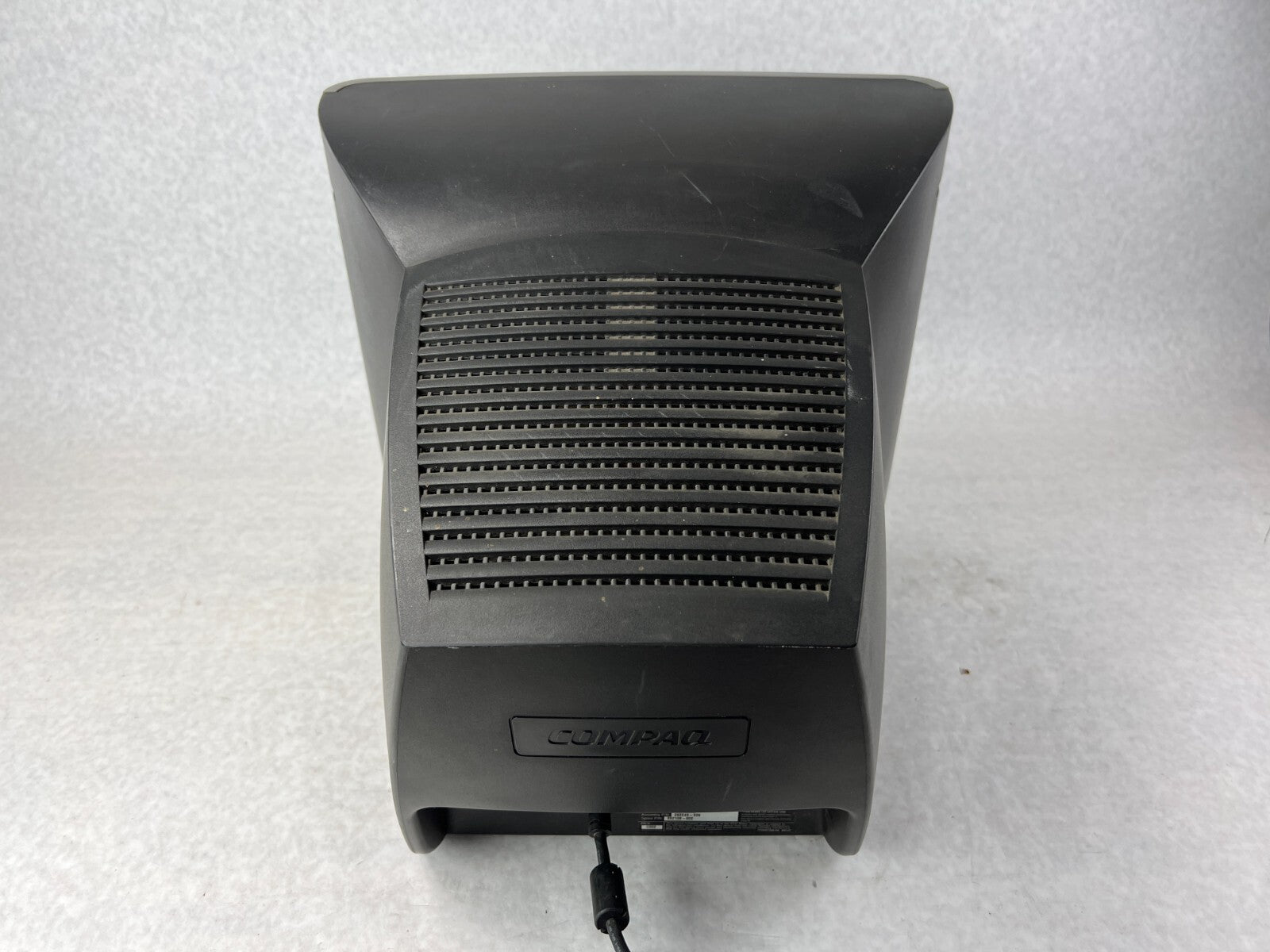 HP Compaq CV7500 17" Color Monitor 262243-339 1024x768 @85Hz NO STAND