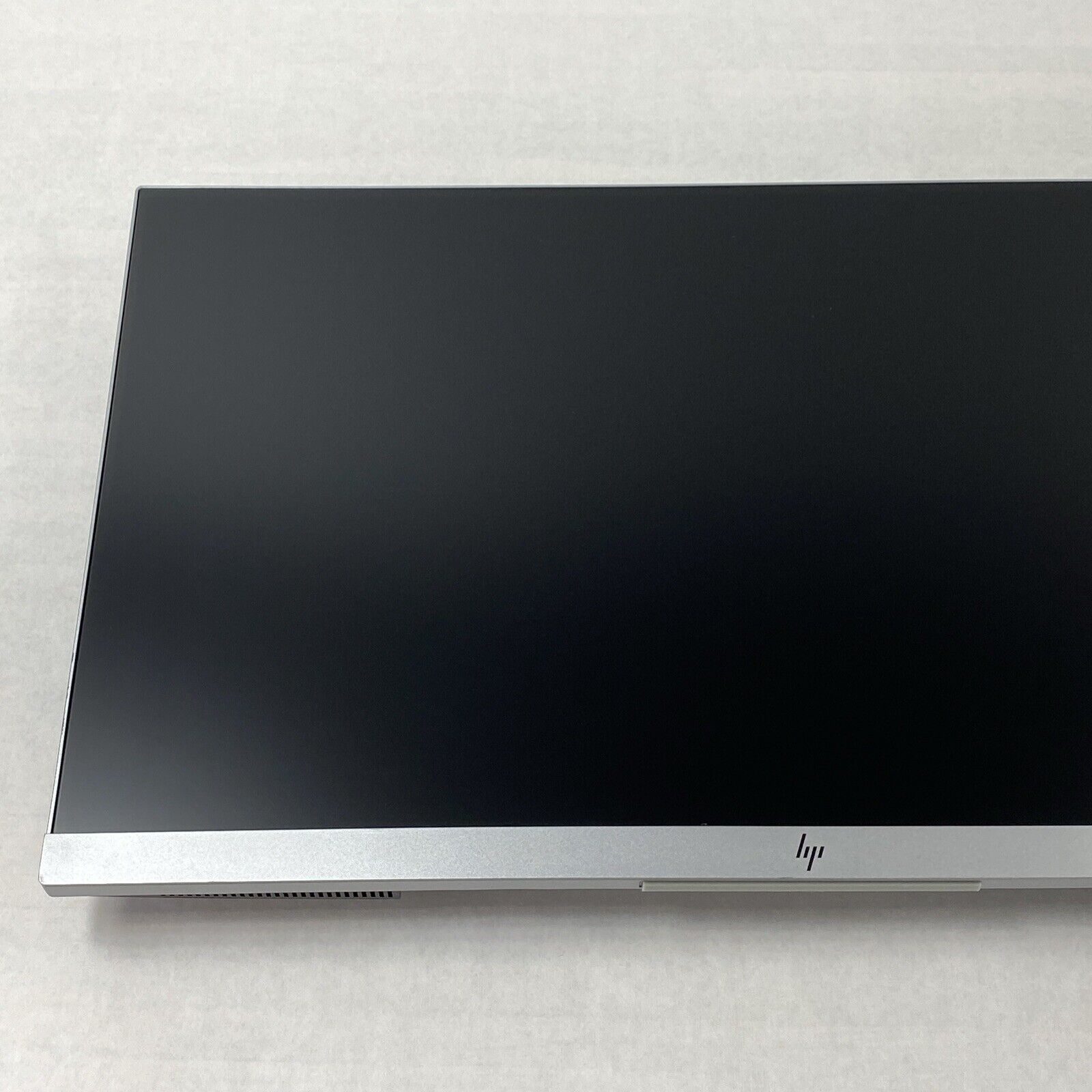 HP EliteDisplay E233 23" Monitor 1920 x 1080 LCD FHD USB3.0 HDMI DP VGA Grade B