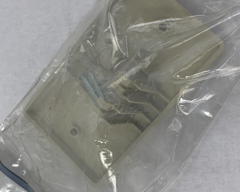 Panduit MFPD2EI MINI-COM Faceplate 1-Gang, 2-Module 2 Port Ivory