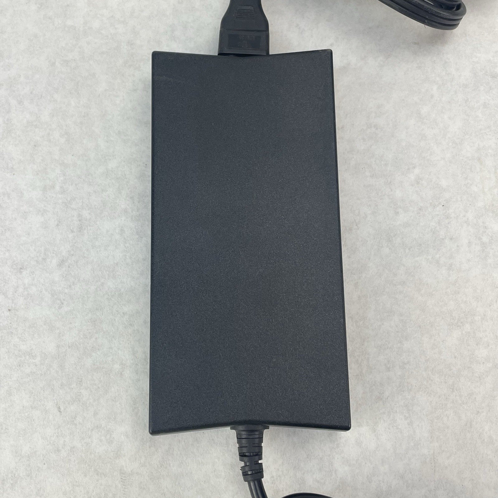 Dell LA130PM121 7.4mm Barrel 19.5V 6.7A 130W AC Adapter Lot of 53