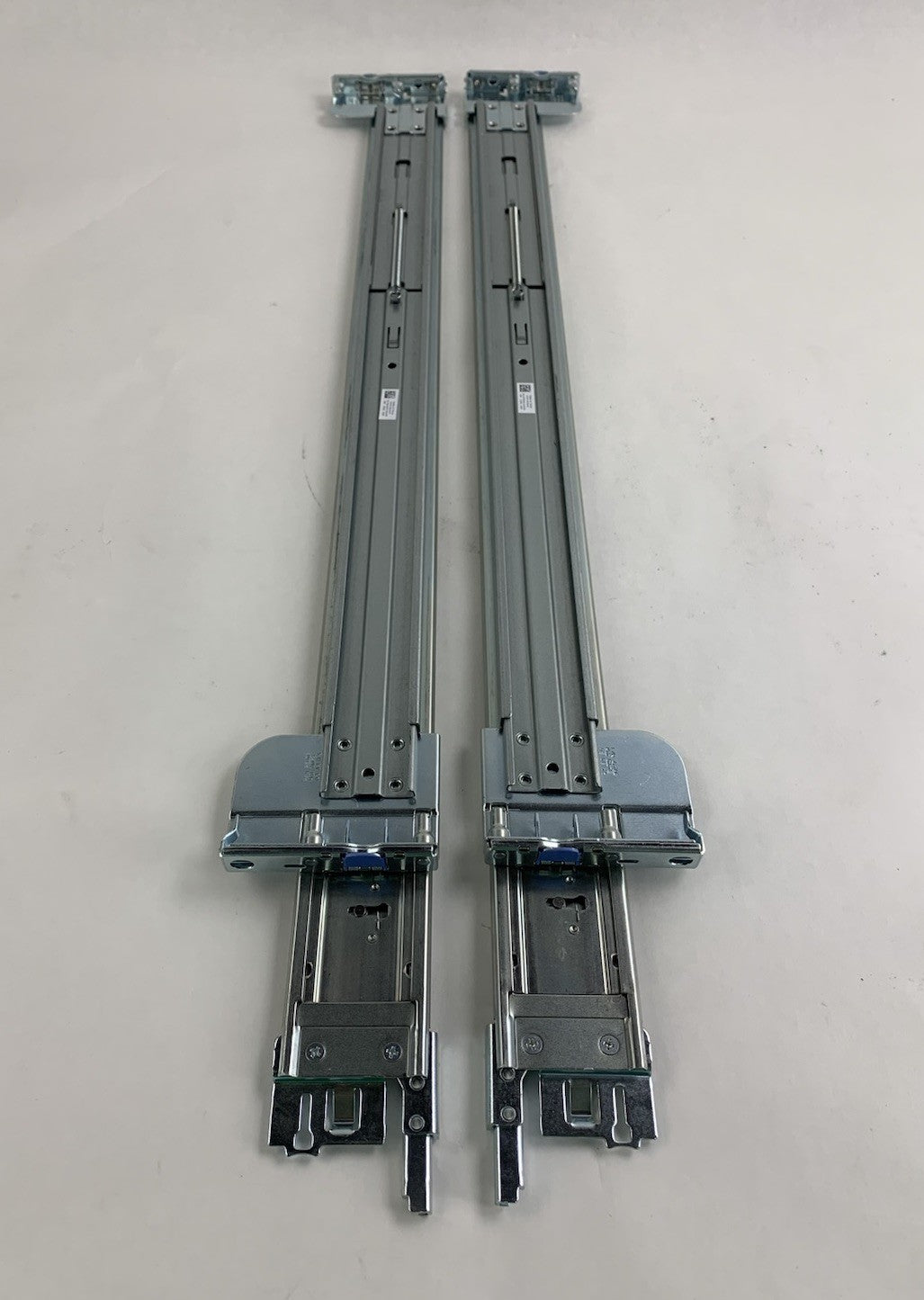 Dell PowerEdge 061KCY / 0FYK4G 2U Rackmount Server Rail Kit5