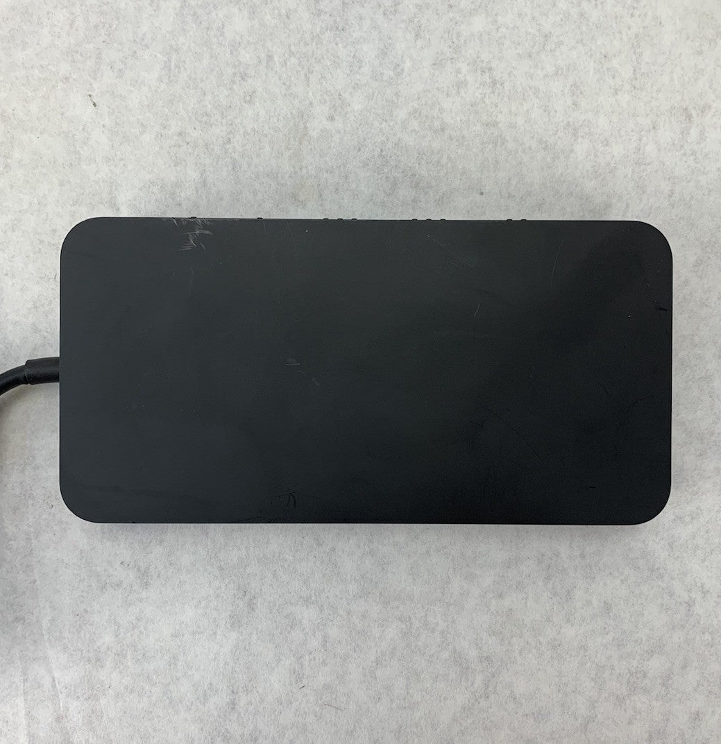Microsoft 2049 USB-C Wired Thunderbolt 4 Surface Docking Station - No AC Adapter8
