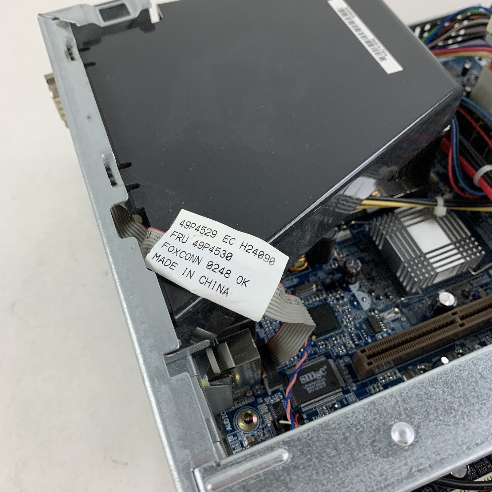 IBM Netvista 8303-42U Desktop Pentium 4 2.4 GHz 256 MB Win XP COA No OS No HDD