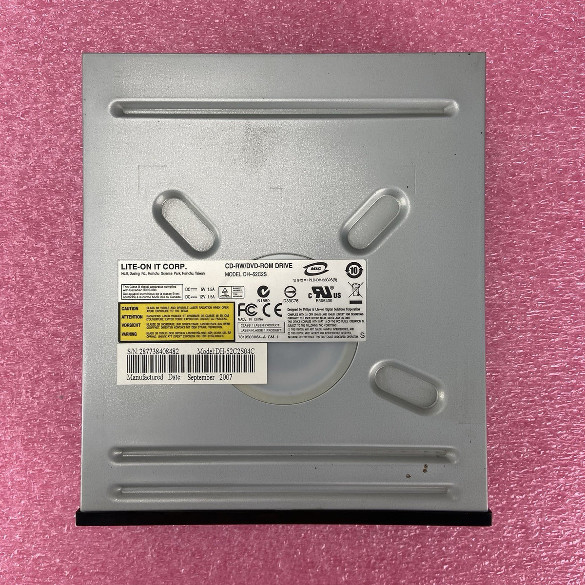 Lite-ON IT Corp CD-RW/DVD-ROM SATA Internal Desktop Drive Tested DH-52C2S5