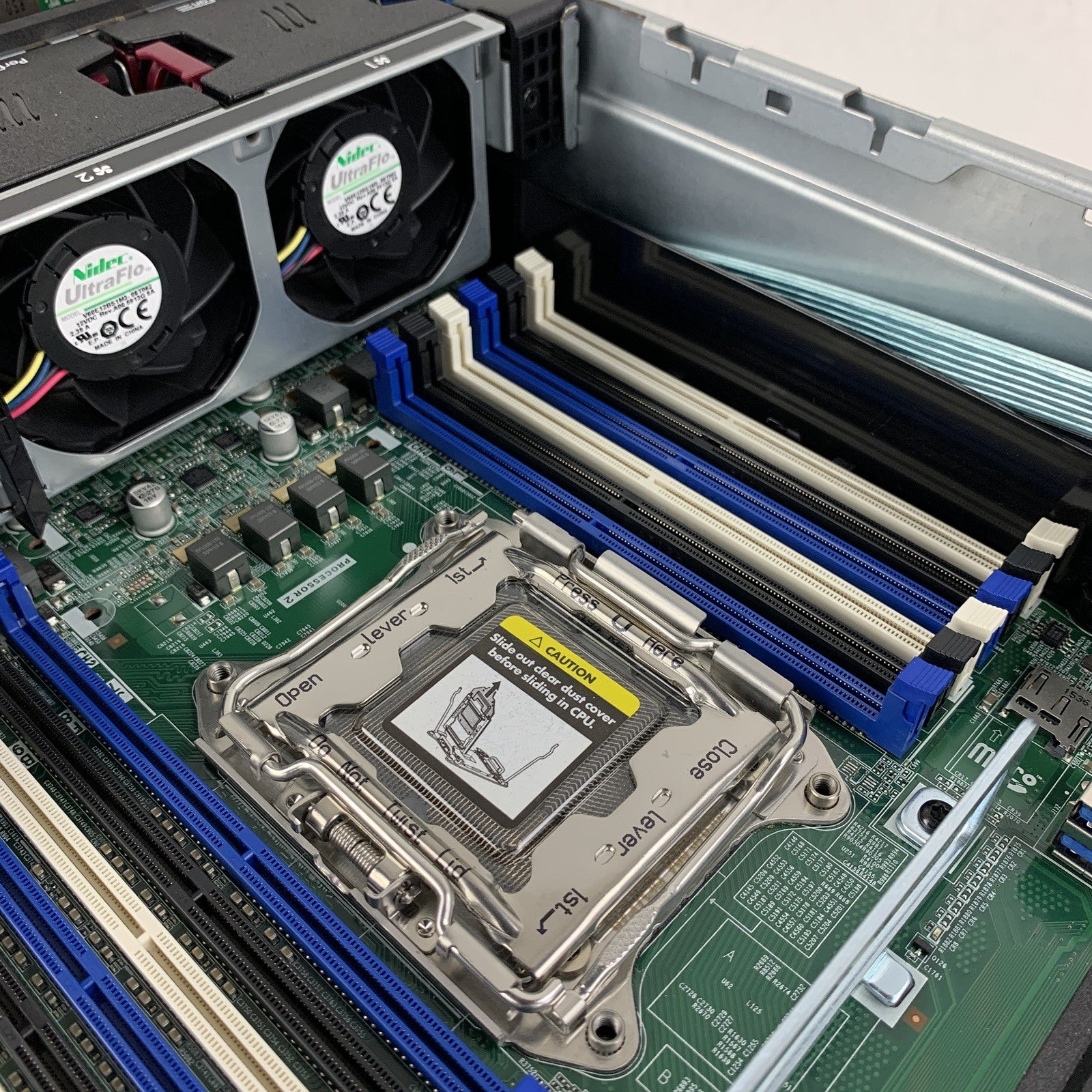HP ProLiant DL380 Gen9 Server Xeon E5-2640V3 2.6 GHz 16 GB Ram No OS No HDD
