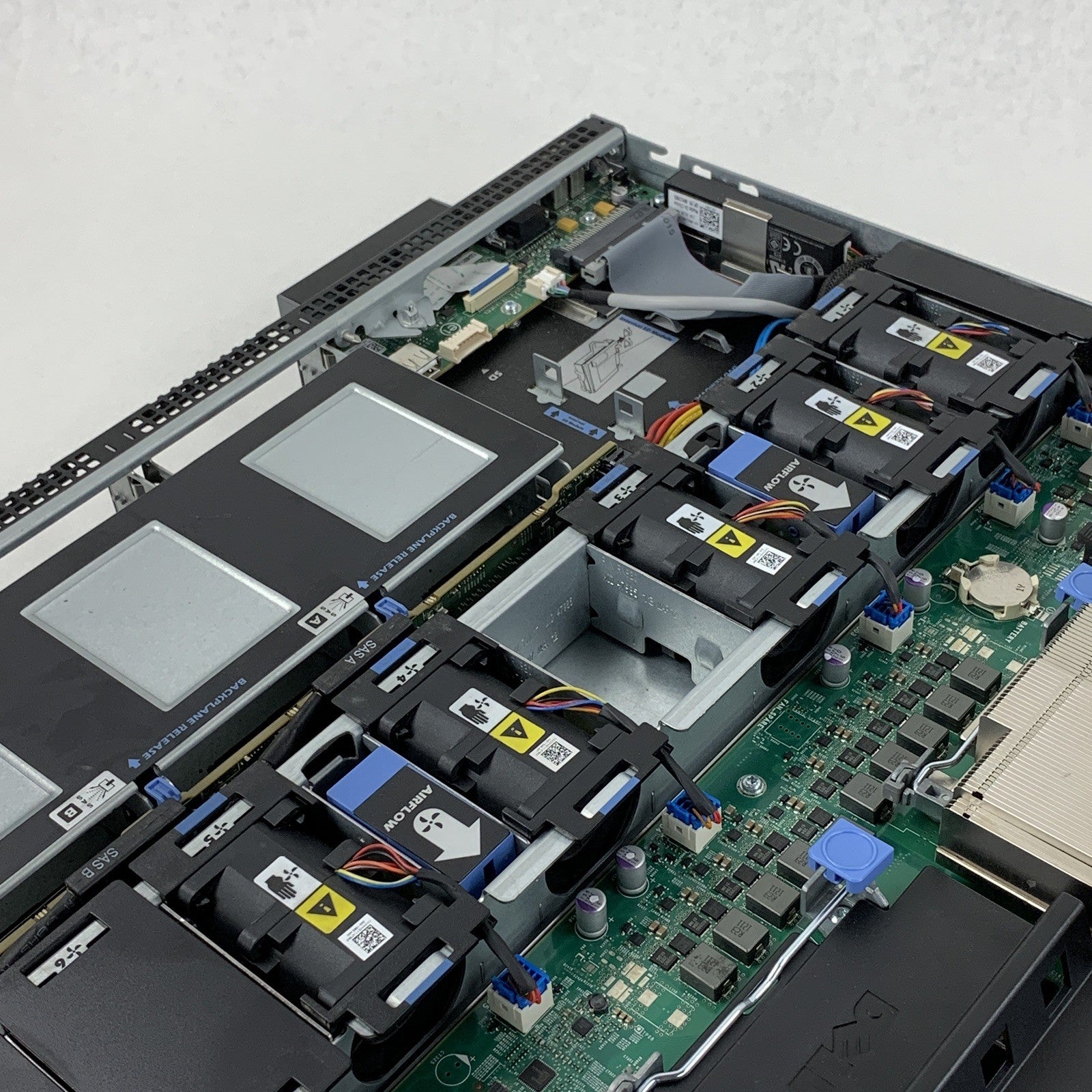 Dell PowerEdge R610 Intel Xeon E5606 2.13 GHz 16 GB RAM No HDD No OS