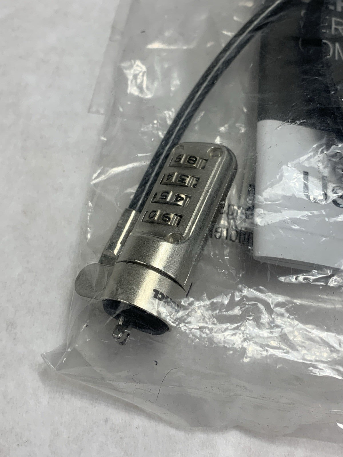 Targus DEFCON MINI 60 ASP66GLX-S Combo Cable Lock8
