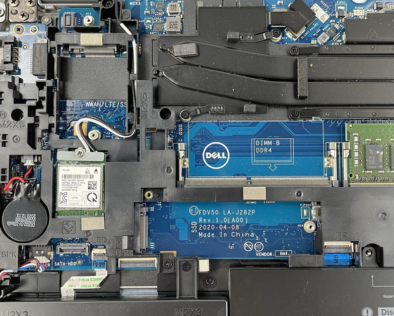 Dell Precision 3551 15.6" i5-10400H 2.60 GHz 16 GB RAM No SSD/OS/AC