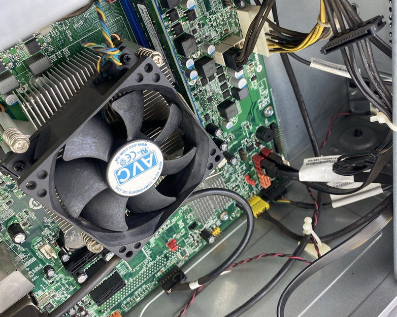 Lenovo ThinkCentre M73 MT Intel Core i3-4130 3.40GHz 1x8GB RAM DVDRW No HDD OS