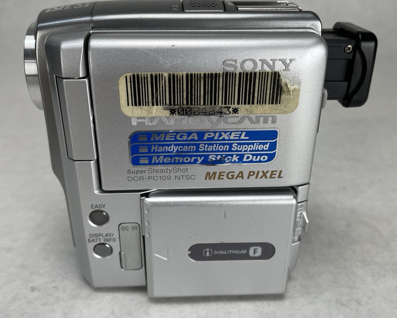 Sony Handycam DCR-PC109 Mini DV Hybrid Camcorder With Nightshot / Nightvision