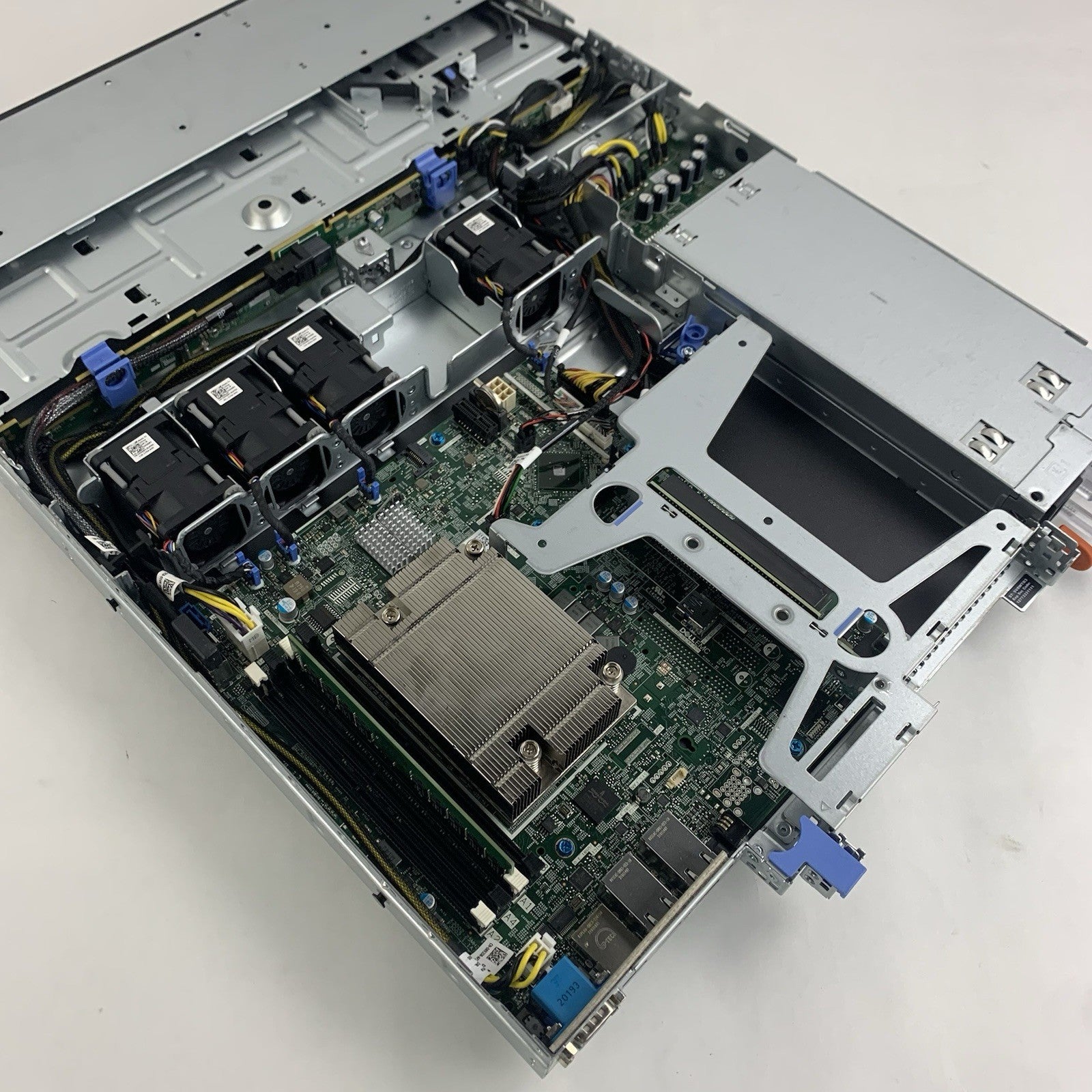 Dell PowerEdge R340 1U Server 1x Xeon E-2144G 3.6 GHz 16 GB No OS No HDD12