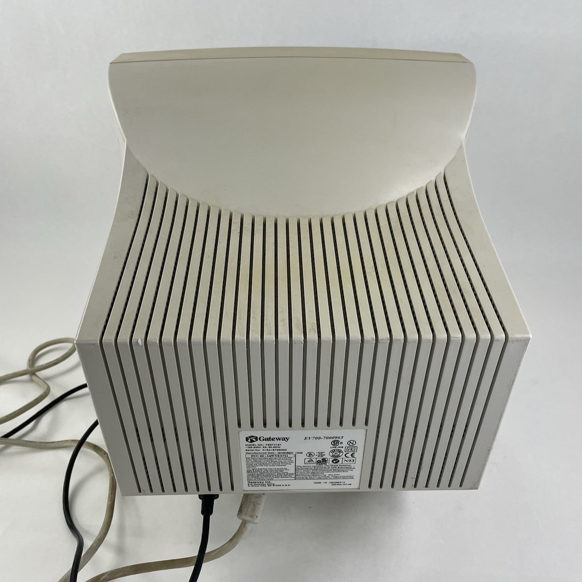 Gateway YE0711-01 16" EV700 1280x1024 VGA CRT6