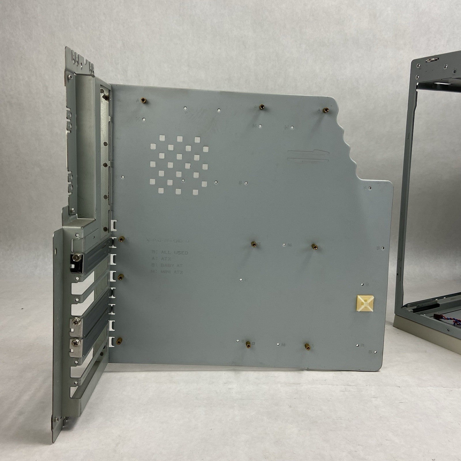 Vintage Inter-Tel Beige Mid Tower Computer Case AGI HP-P3507F5W 350W PSU10