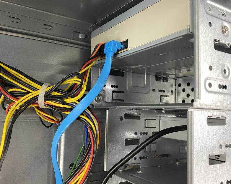 Foxconn TLM436 Mid ATX Computer Case with 300W Power Supply