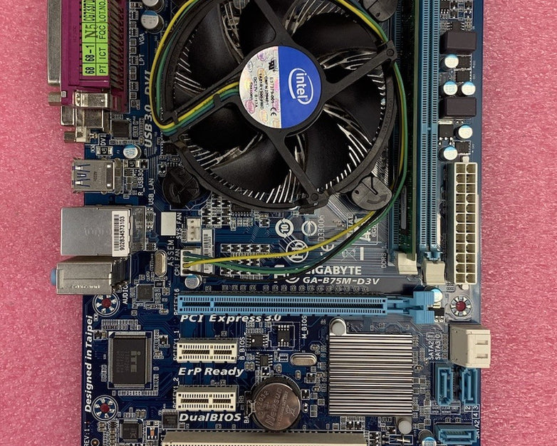 Gigabyte GA-B75M-D3V Motherboard Intel Core i3-3220 3.3GHz 8GB RAM No Shield