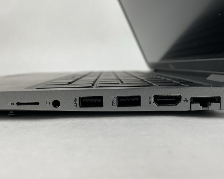 Dell Latitude 5520 15.6" i5-1145G7 2.6GHz 8GB RAM No SSD/OS/AC - Scratched Paint