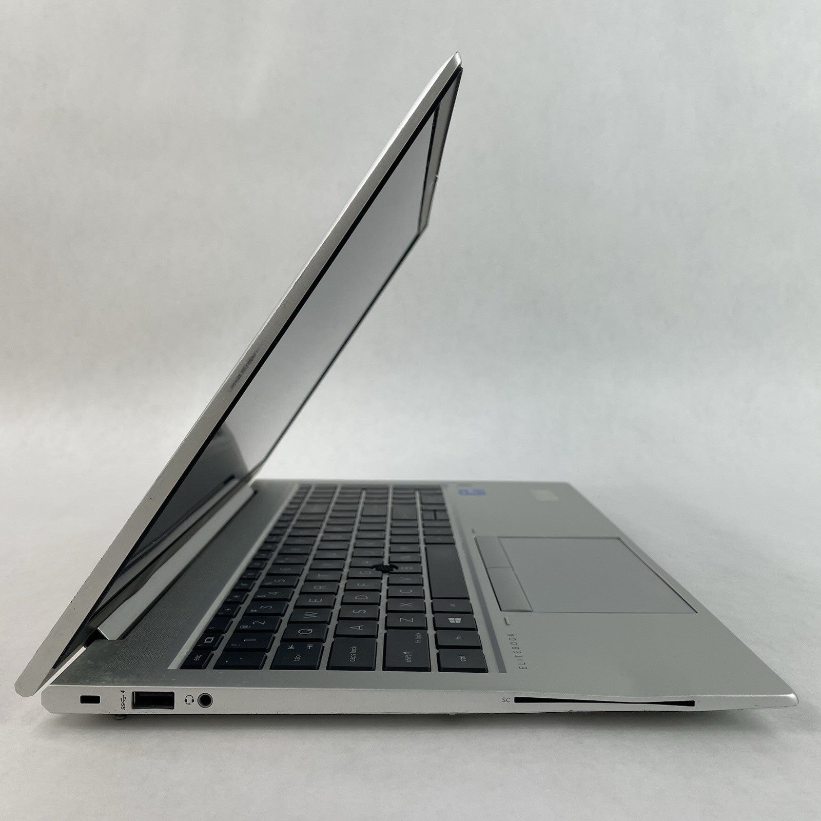 HP EliteBook 850 G8 15.6" i5-1145G7 2.60 GHz 8 GB RAM No SSD/OS/AC- Bent SC Slot4
