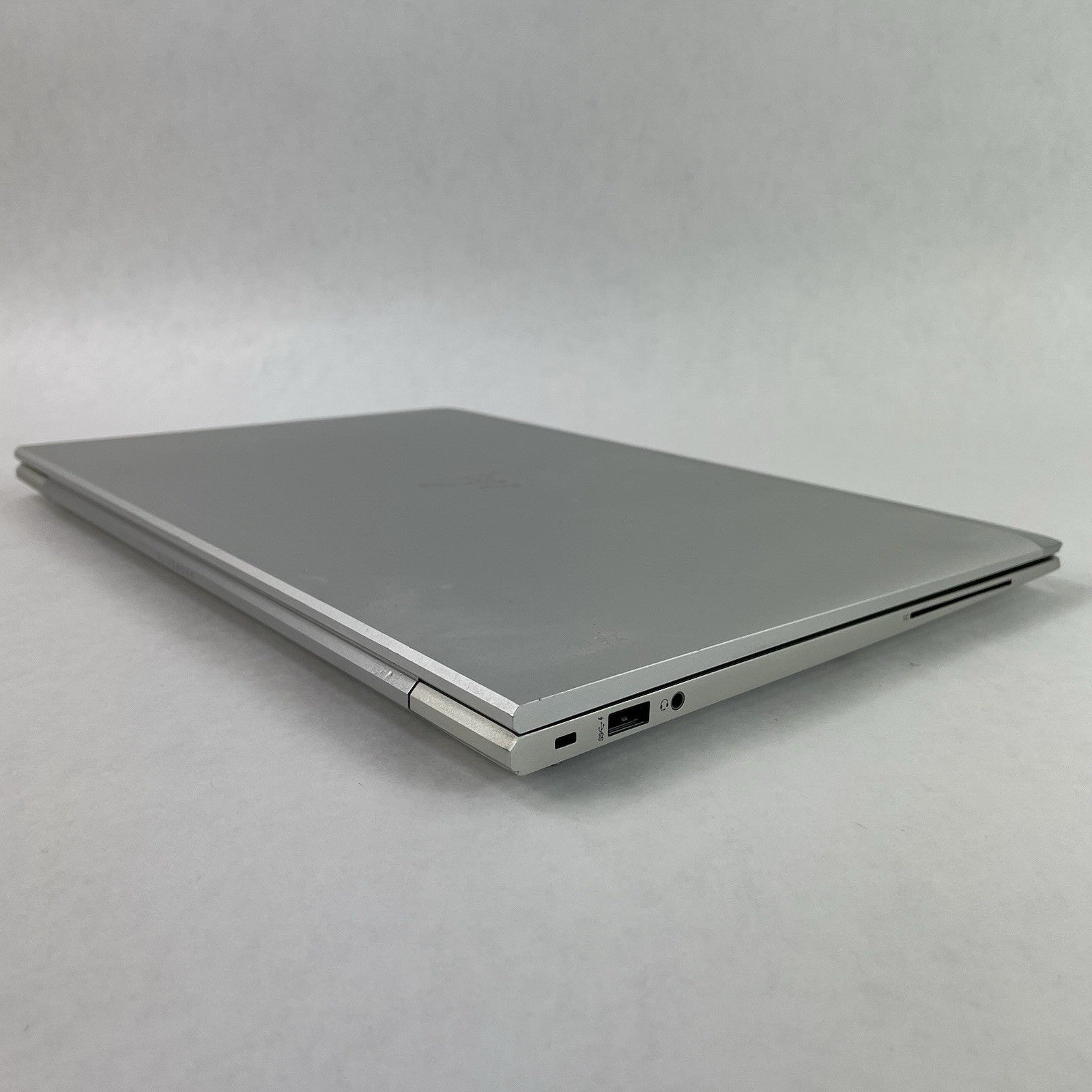 HP EliteBook 850 G8 15.6" i5-1145G7 2.60 GHz 8 GB RAM No SSD/OS/AC - Rubber Feet11