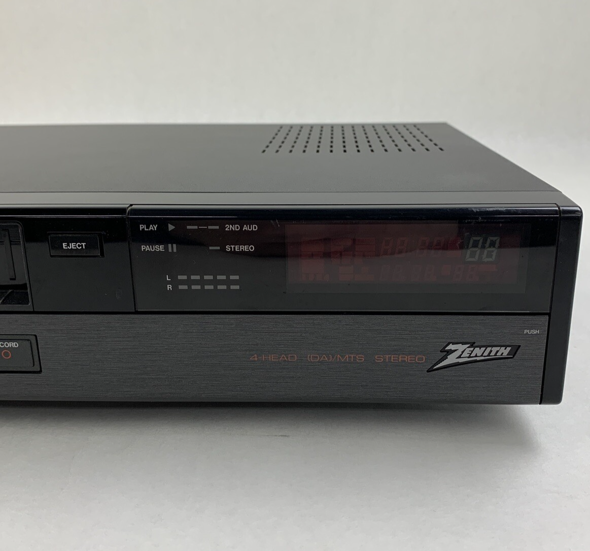 Zenith VRE510HF 4-HEAD Player Recorder Tested White Bar on Top and Bottom