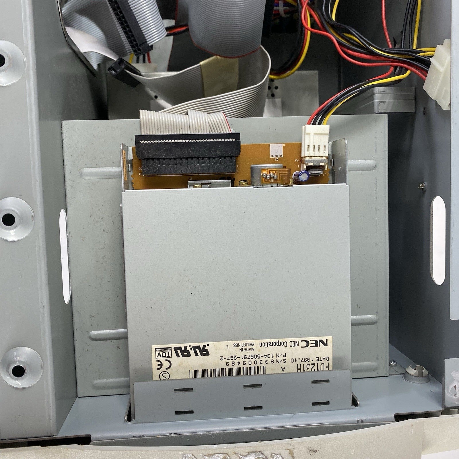 NEC PowerMate Enterprise MT Pentium MMX 200MHz 32MB RAM No HDD No OS