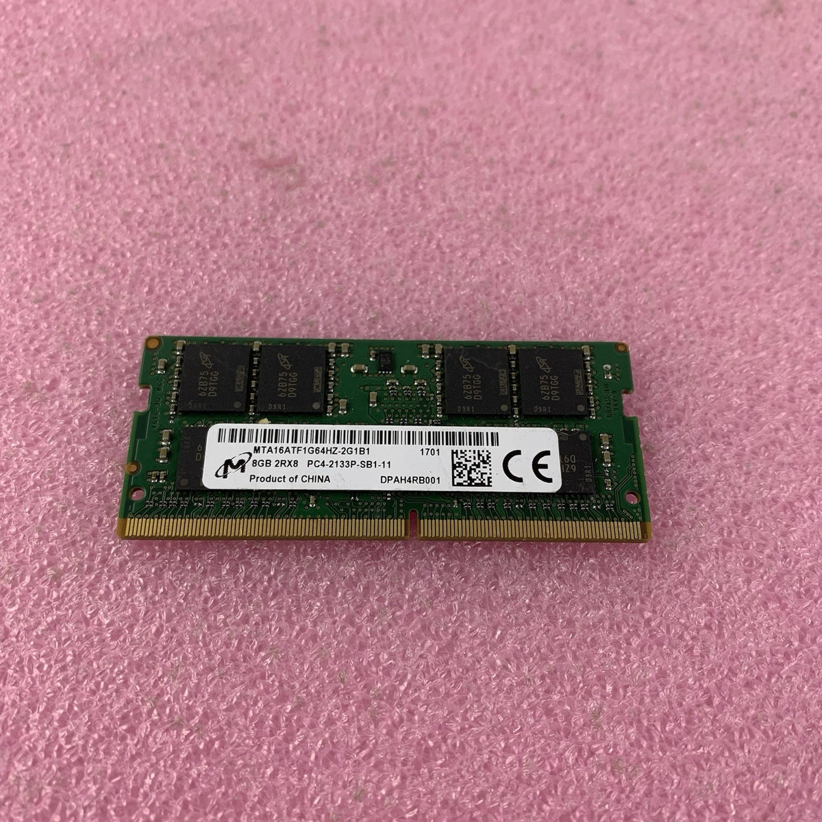 Micron 8GB 2RX8 PC4-2133P-SB1-11 - Untested2