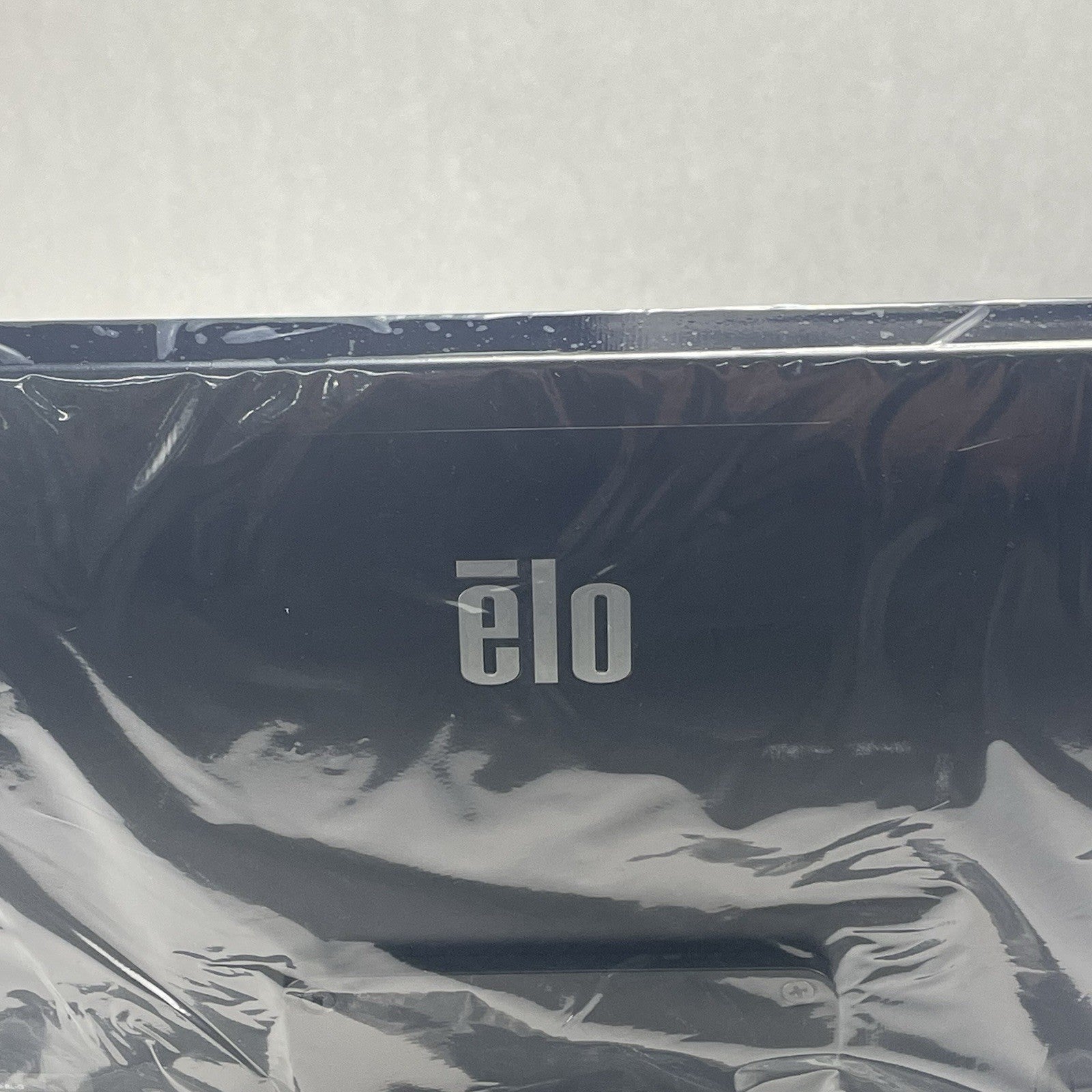 Elo ET1902L-2UWA-0W-MTBLPF-NS-2DB-RBUR (E867363) 19" PCAP Touch Display6