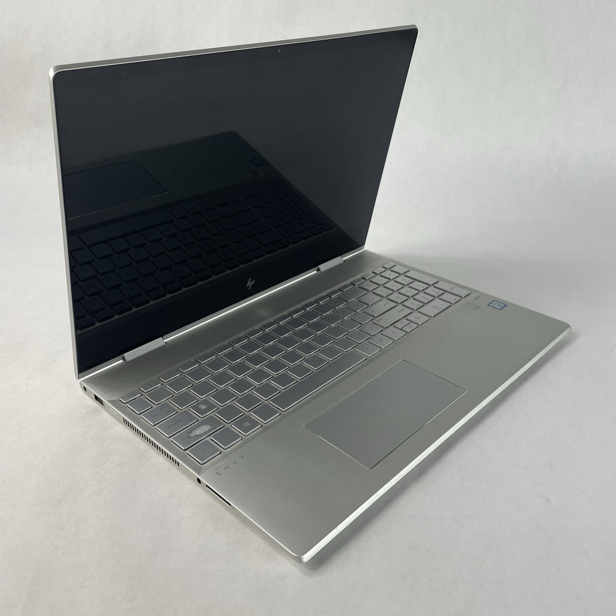 HP Envy x360 15.6" i7-8565U 1.80 GHz 8 GB RAM No SSD/OS/AC - DIMM0