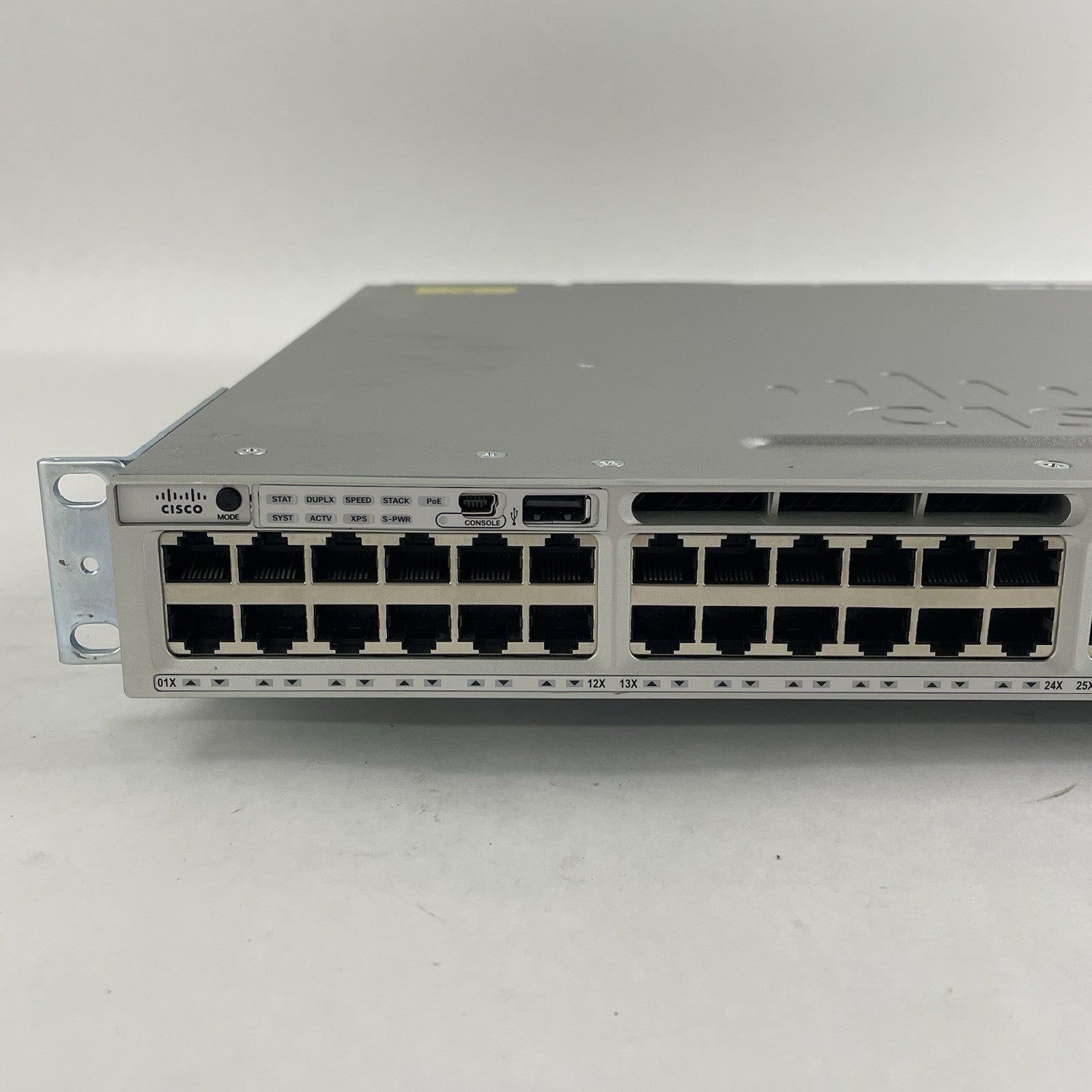 Cisco WS-C3850-48U-S V07 48-Port UPoE Switch  2x 1100W PSU Tested & Reset2