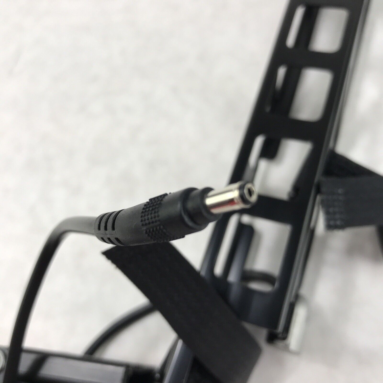 Genuine Dell VTR4R Power Edge 1U Cable Management  Arm W/ Light