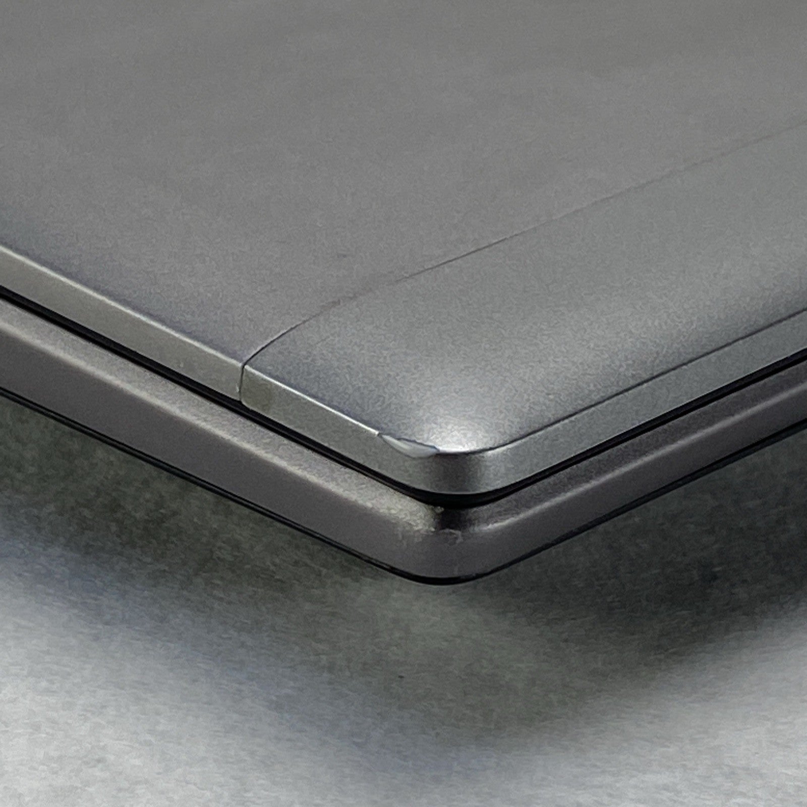 HP ZBook 15 G5 Intel Core i7-8750H 2.20 GHz 16 GB RAM 15.6" No HDD No OS