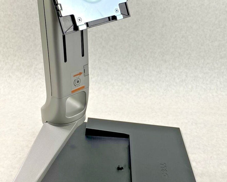 Dell RM361 17"-24" monitor stand with E-series docking station