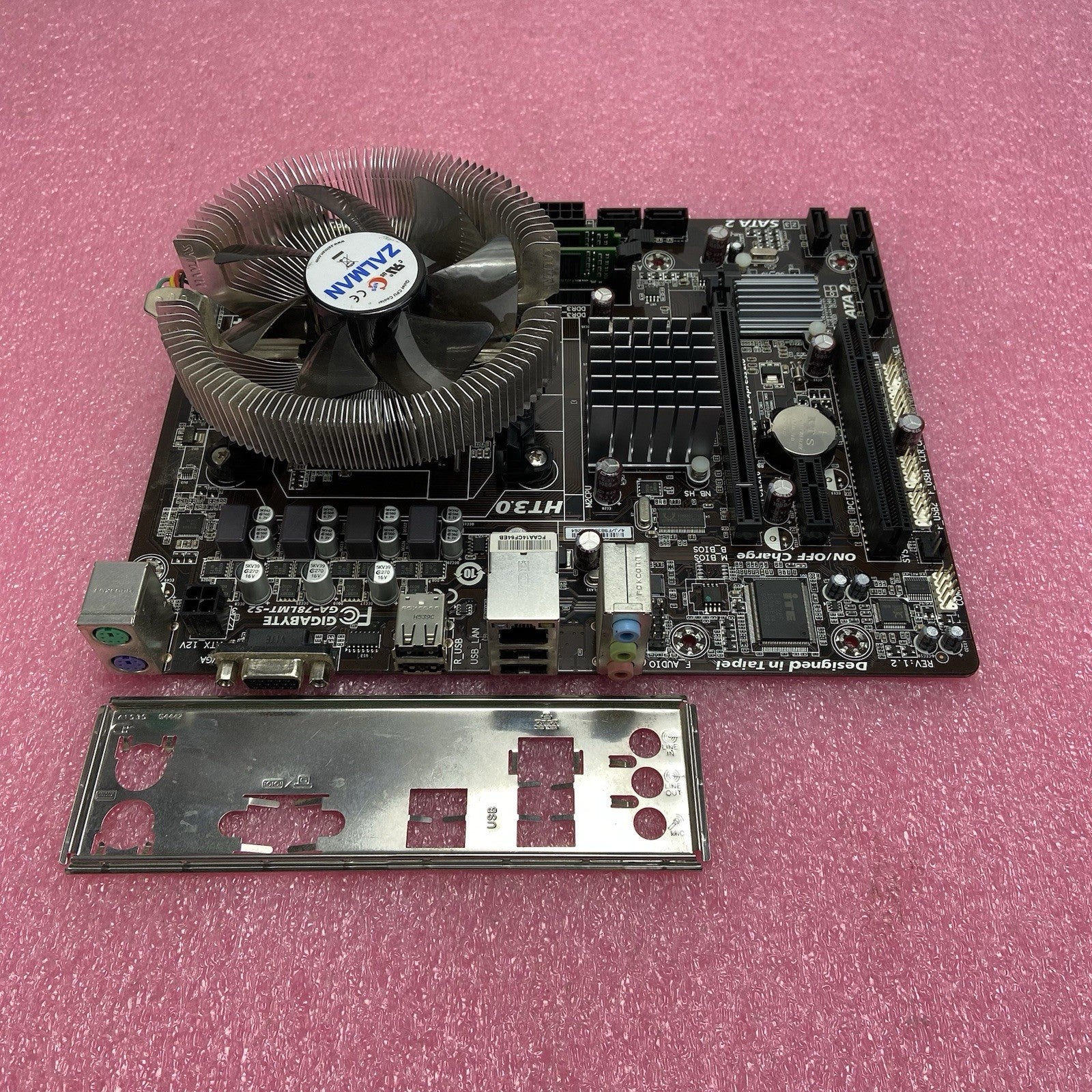 Gigabyte GA-78LMT-S2 Motherboard AMD FX-6300 3.5GHz 8GB RAM w/IO Shield4