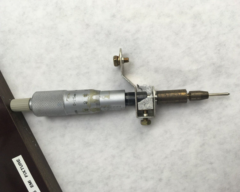 Mitutoyo Micrometer 0-25mm Metric Tool Range .01mm 705 EMI Fixture Tester
