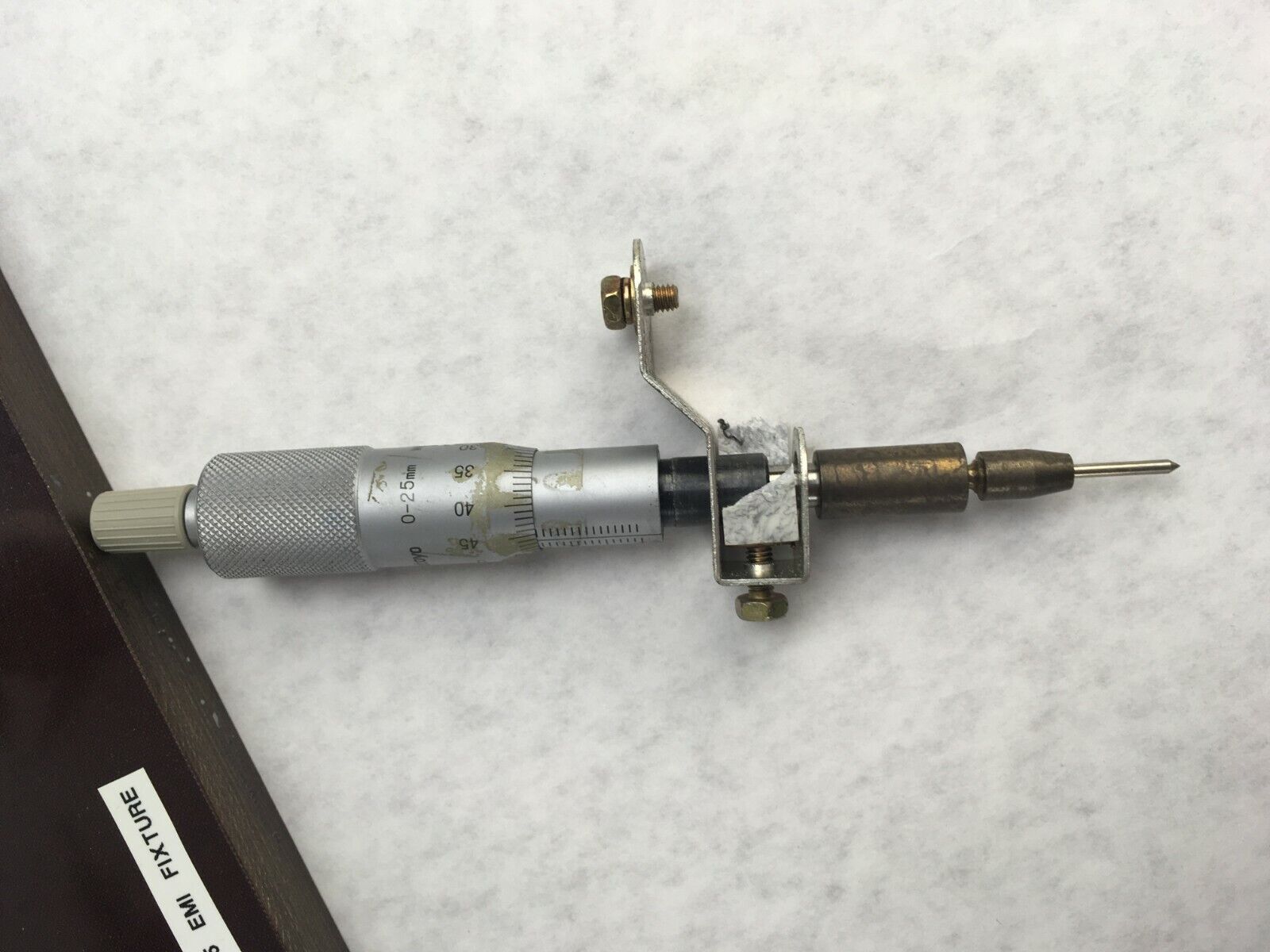Mitutoyo Micrometer 0-25mm Metric Tool Range .01mm 705 EMI Fixture Tester