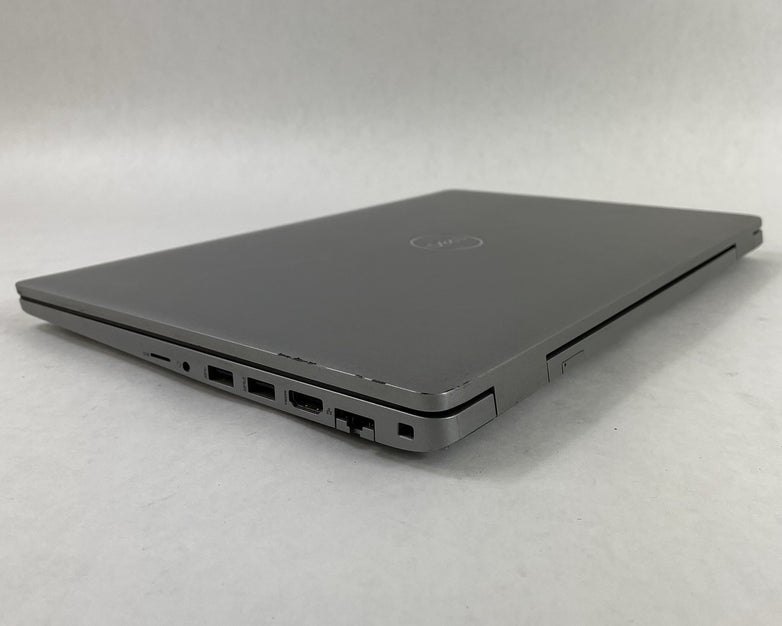 Dell Latitude 5520 15.6" i5-1135G7 1.40 GHz 8 GB RAM No SSD/OS/AC - Bad Paint