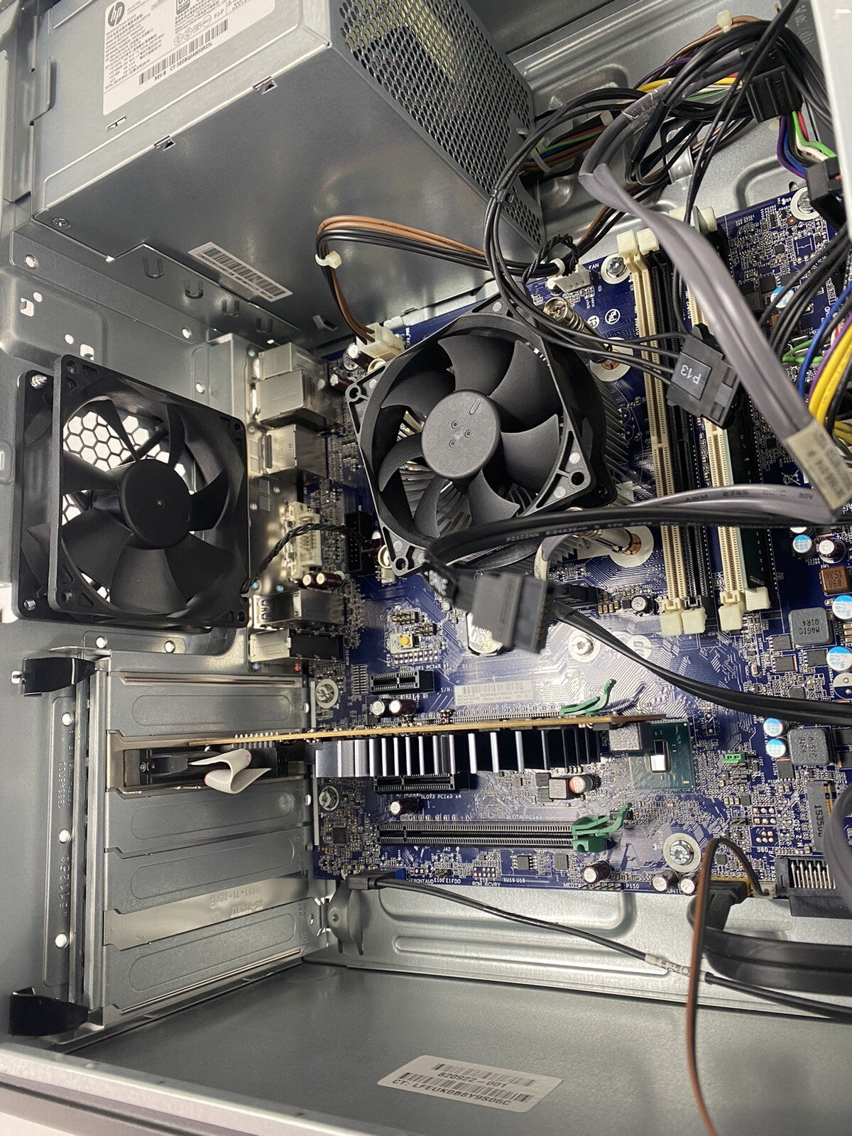 HP Z240 Tower Workstation MT Intel Core-i5 6500 3.20GHz 8GB RAM No HDD No OS