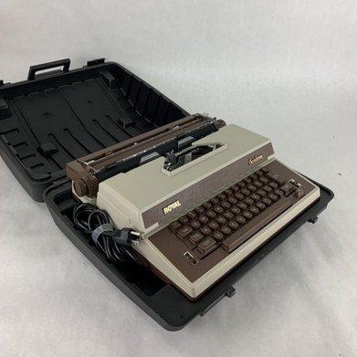 Vintage Royal Business Machines Academy Typewriter in Case Tested