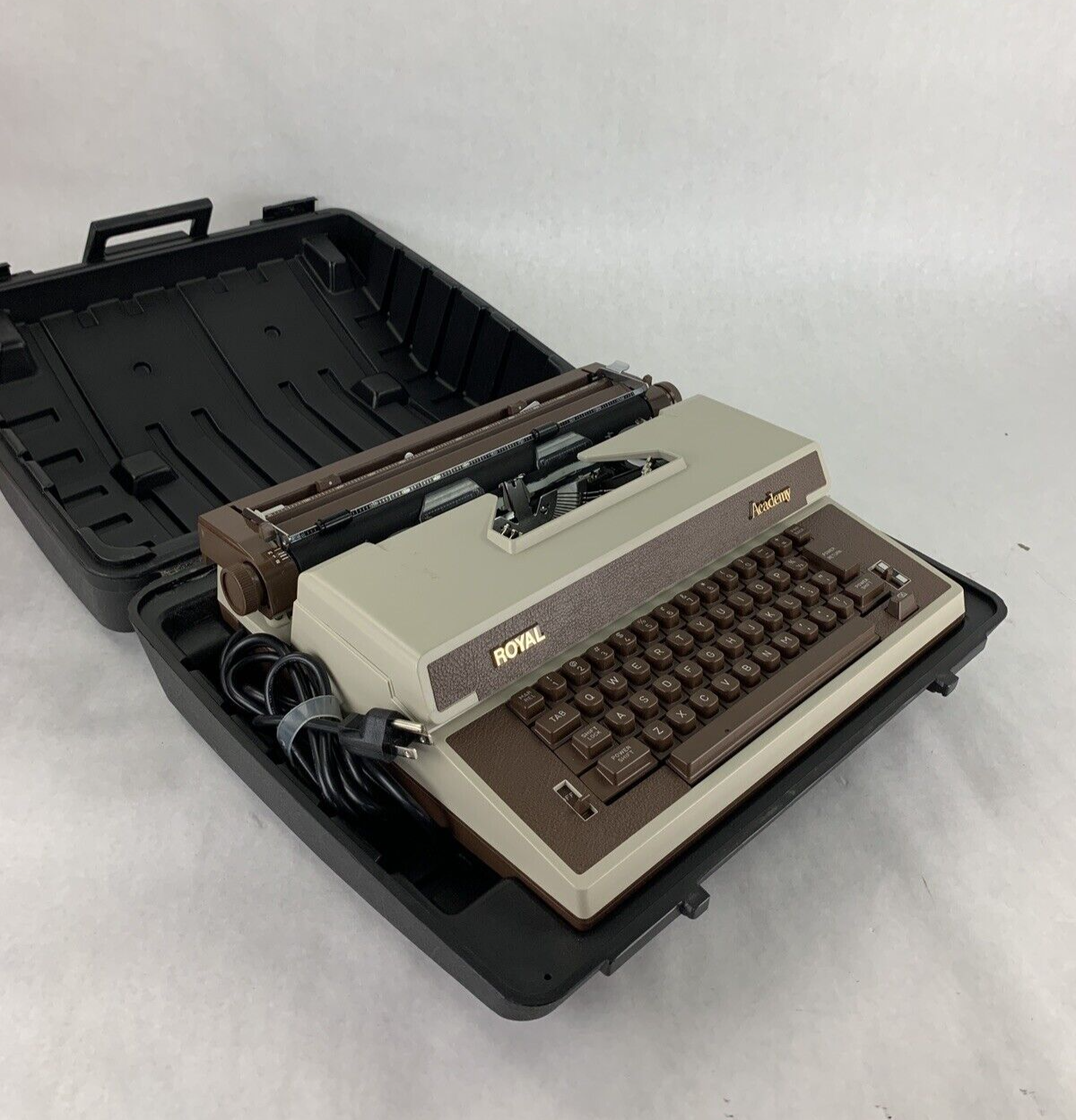 Vintage Royal Business Machines Academy Typewriter in Case Tested
