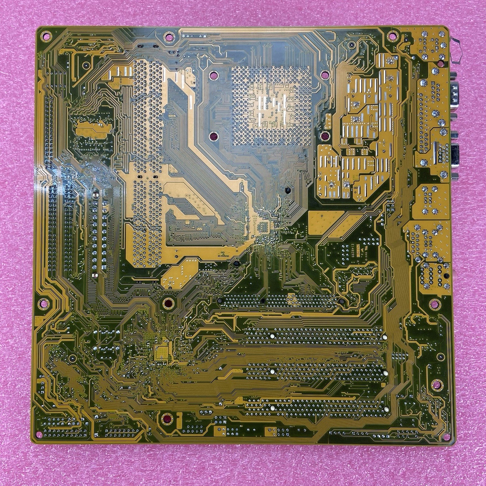 ASUS A7V400-MX Motherboard AMD Athlon 1.35GHz 1GB RAM No IO Shield8
