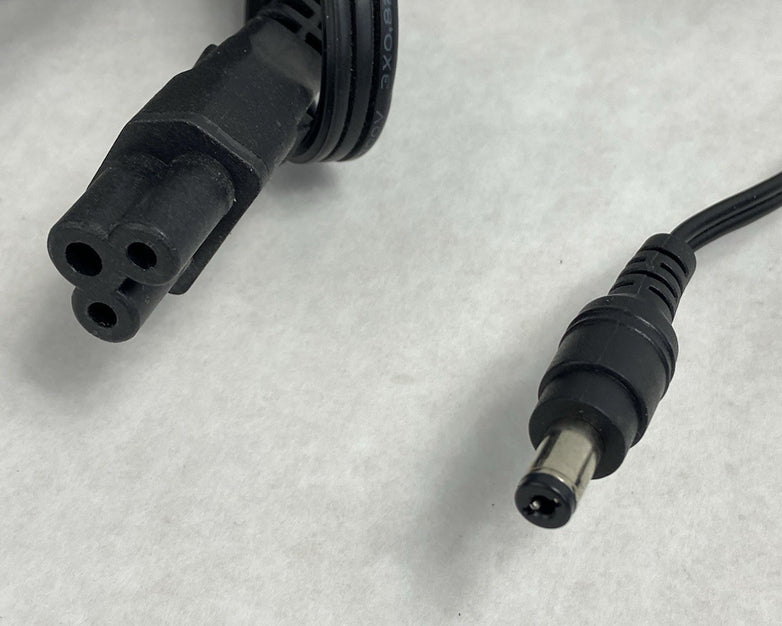APD DA-30E12 AC Power Adapter