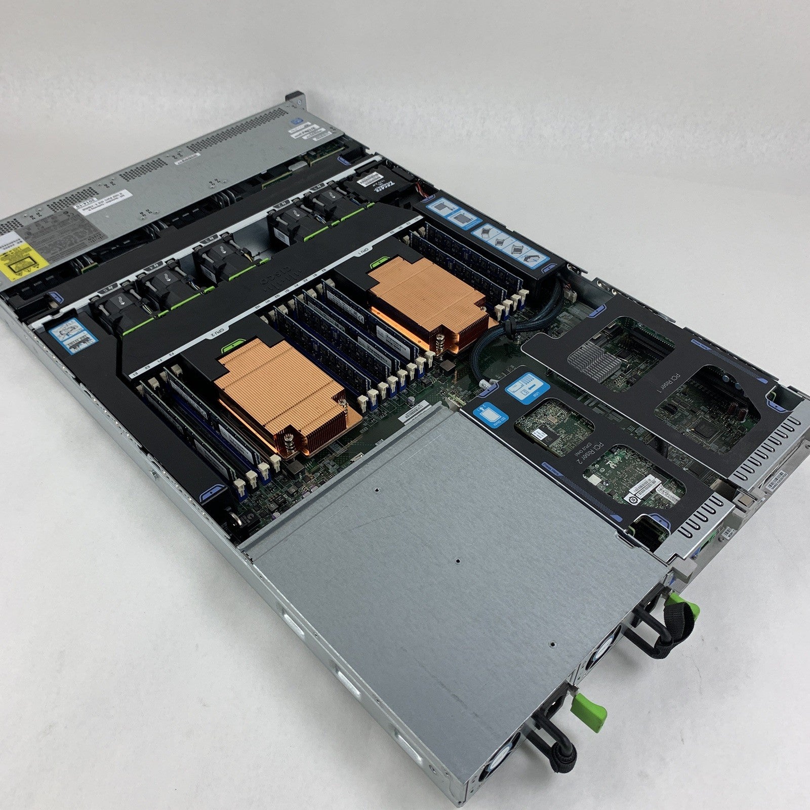 Cisco UCSC-C220-M3SBE Server 2x Xeon E5-2609 2.4 GHz 64 GB RAM No OS No HDD