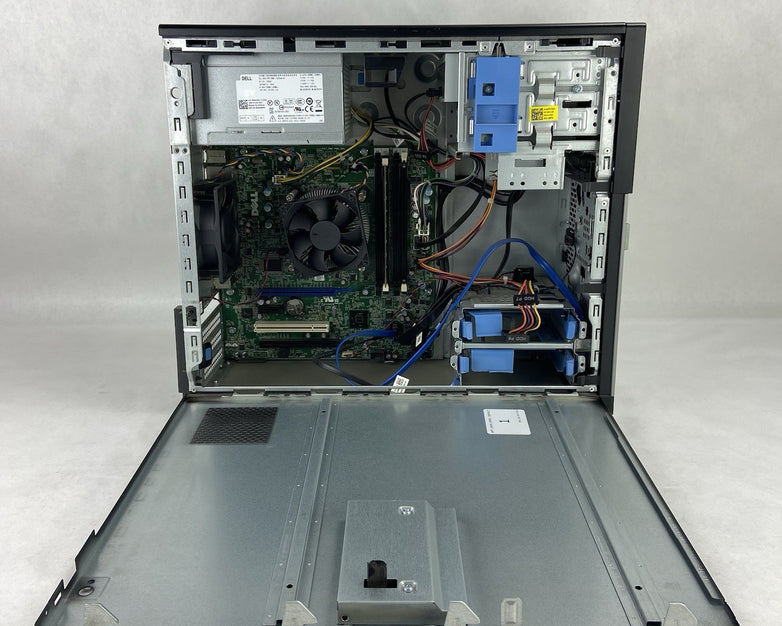 Dell Optiplex 7020 MT Intel Core i7-4790 3.6GHz 4GB RAM No HDD No OS