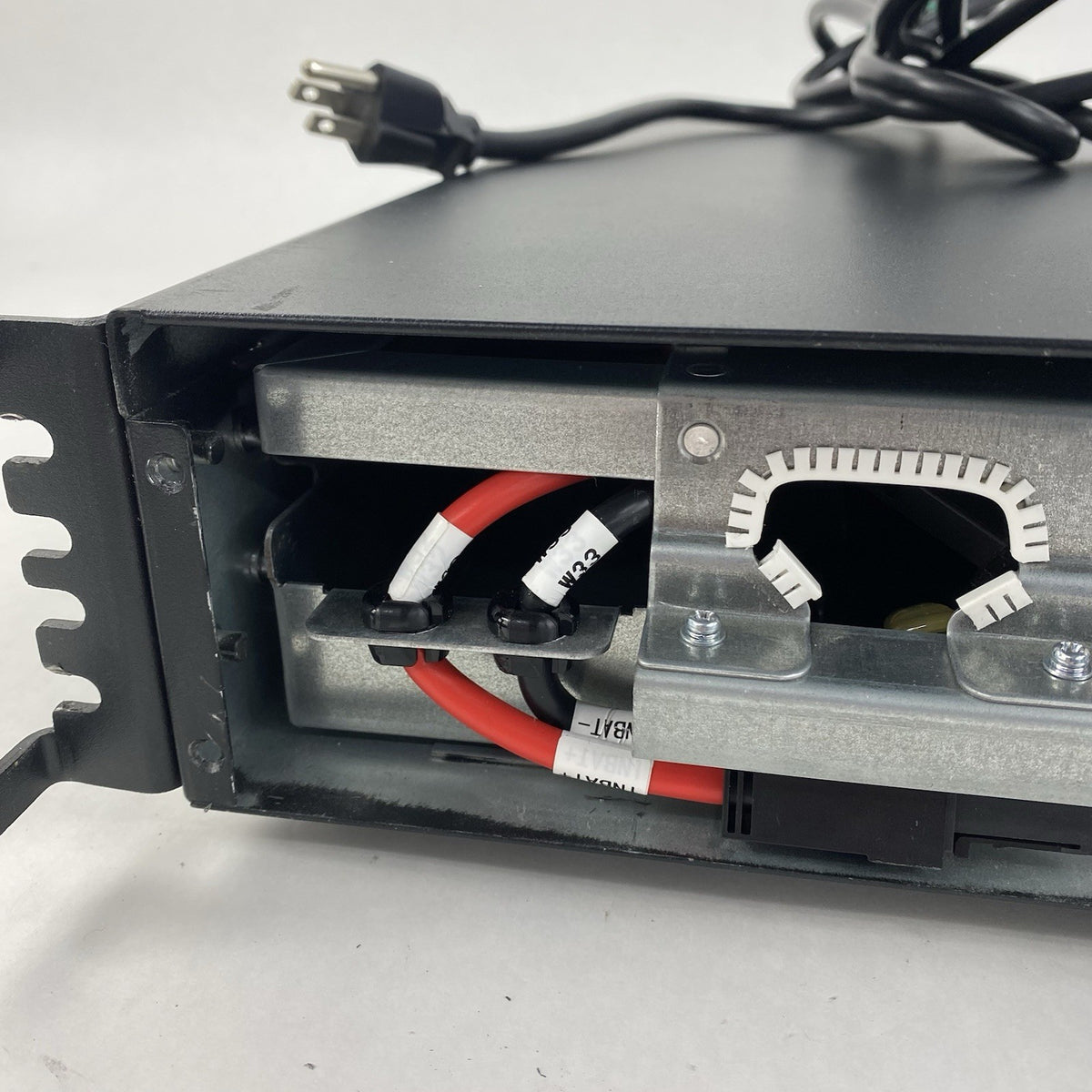 Vertiv Liebert GXT4-1500RT120 Battery Backups UPS Tested - No Batteries READ14